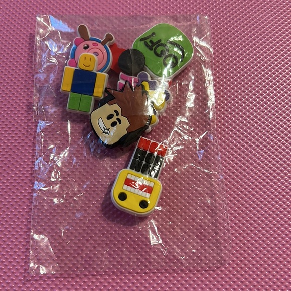 CROC GAMER CHARMS - Picture 3 of 3